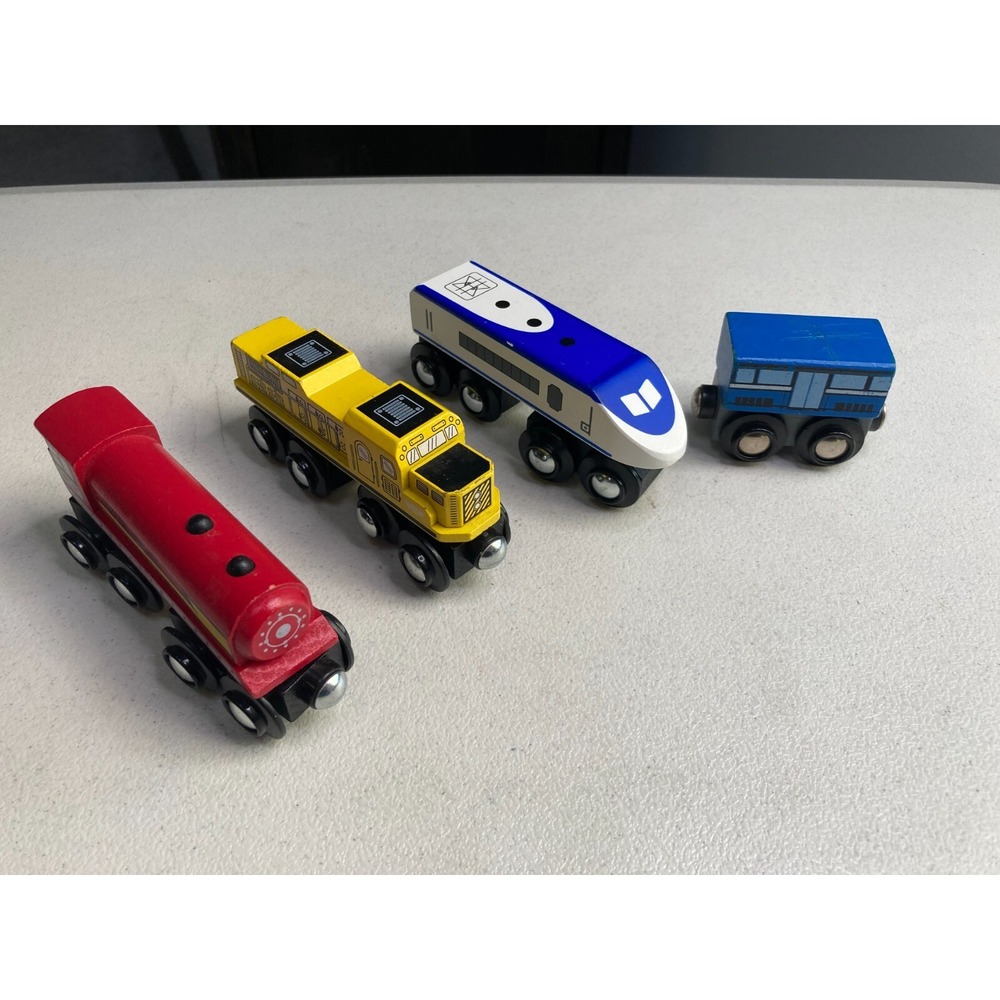 Maxim Enterprises Wooden Trains Lot Of 4 3 Engines and 1 Tender Magnetic